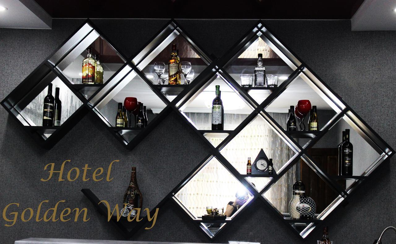 Golden Way Hotel Tbilisi Buitenkant foto