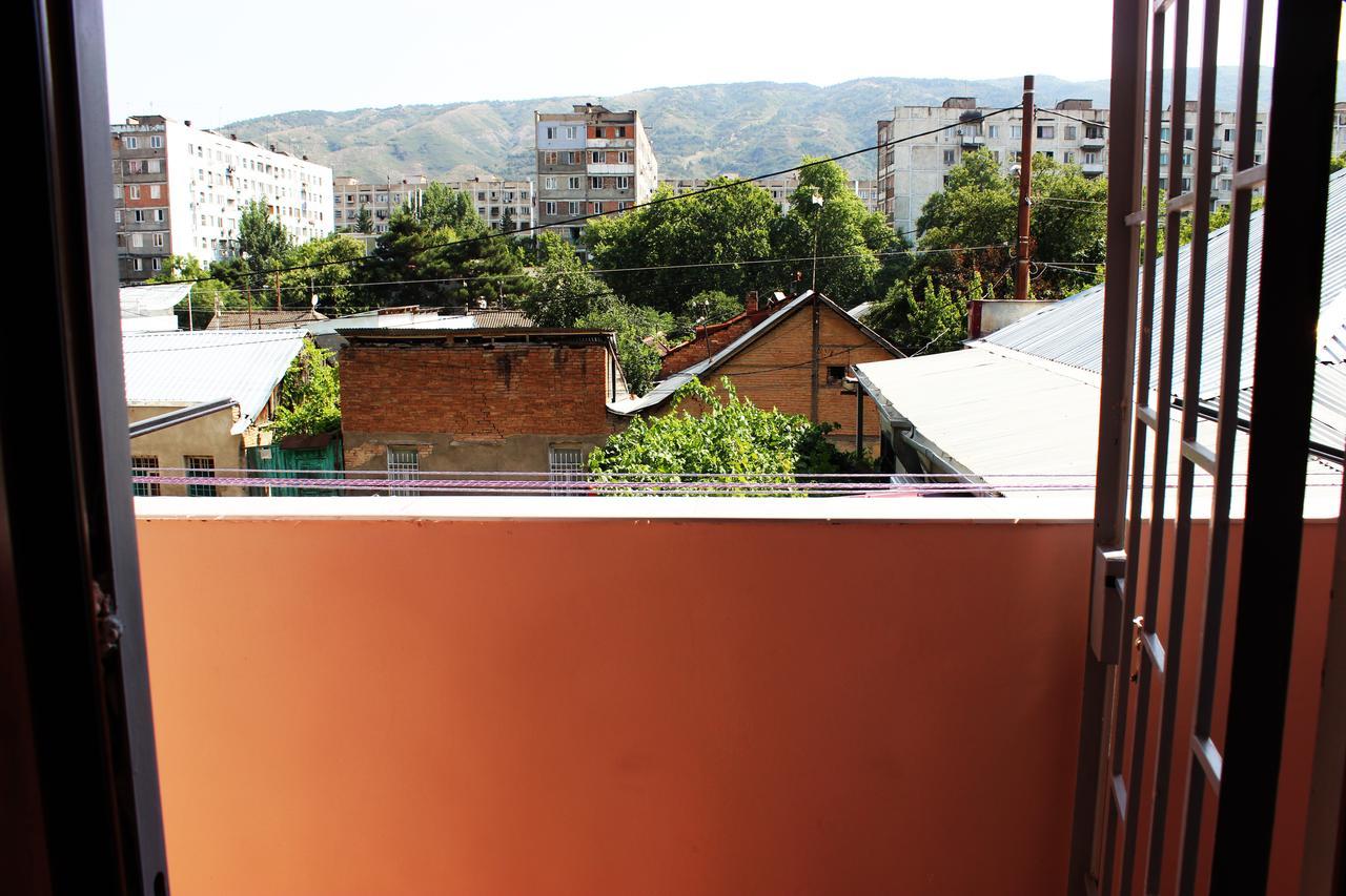 Golden Way Hotel Tbilisi Buitenkant foto