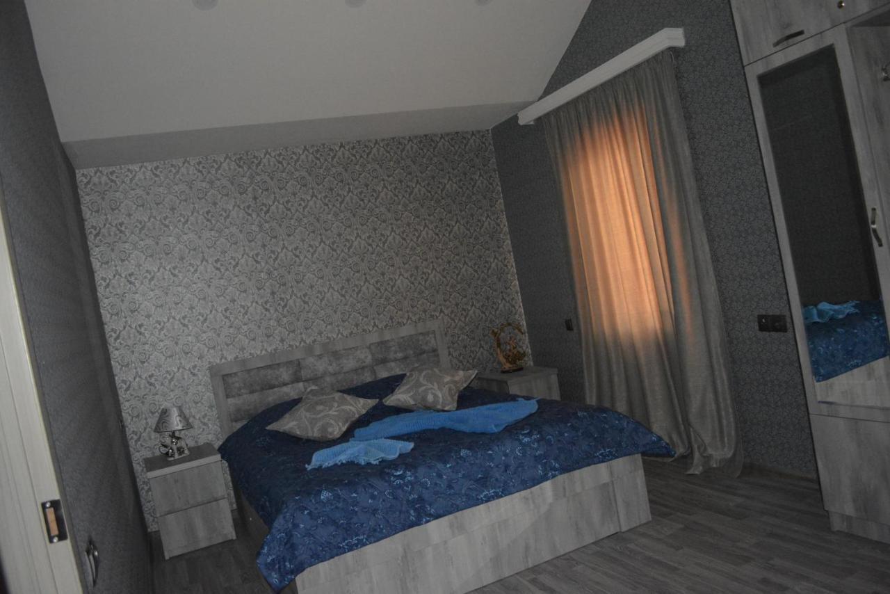 Golden Way Hotel Tbilisi Buitenkant foto