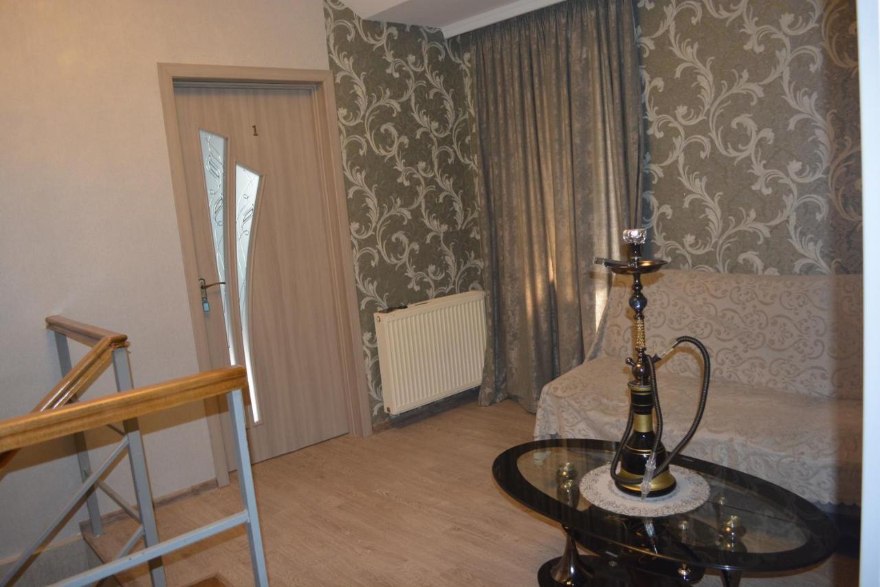 Golden Way Hotel Tbilisi Buitenkant foto